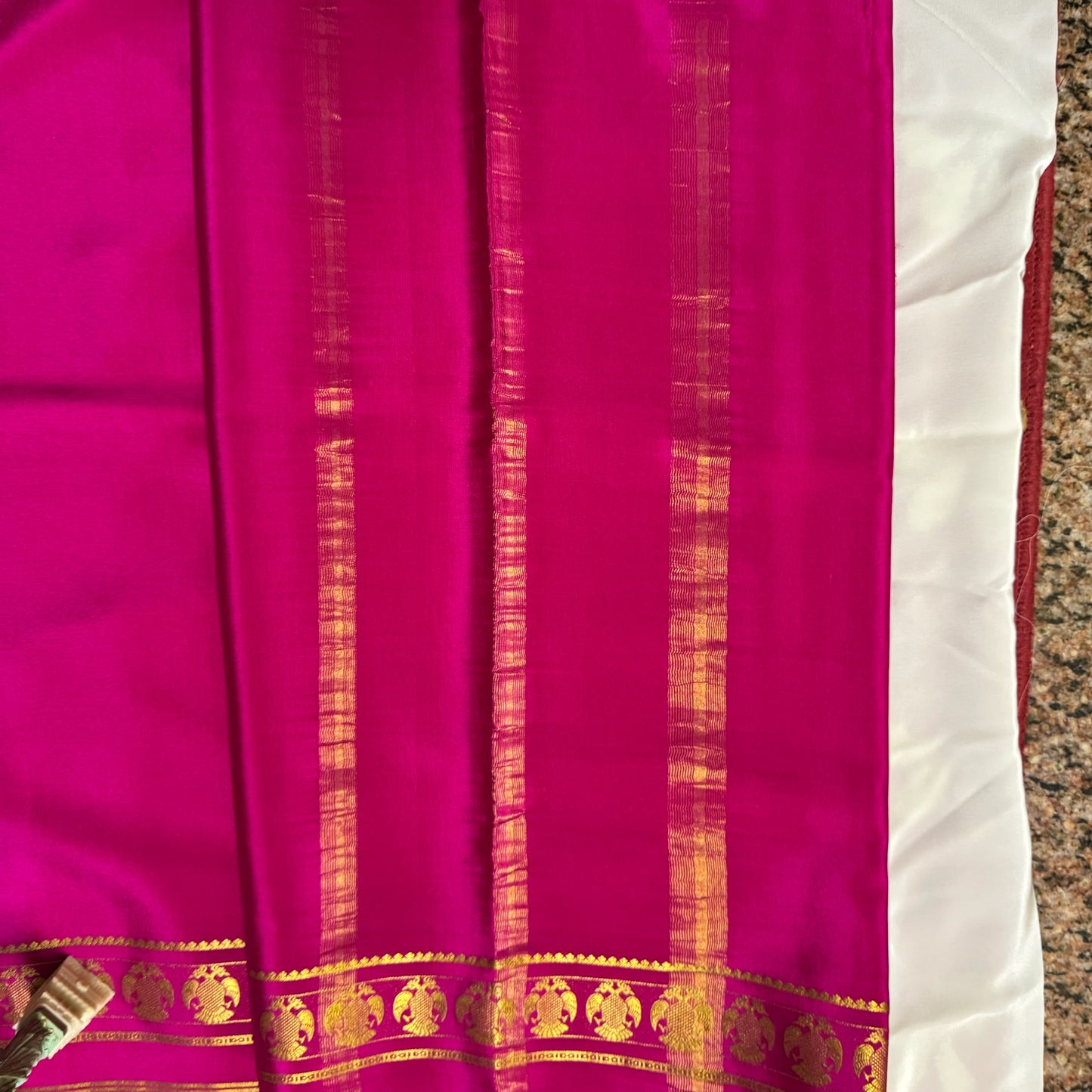 Pure Crepe Mysore Silk Saree | Gandaberunda border | Pink