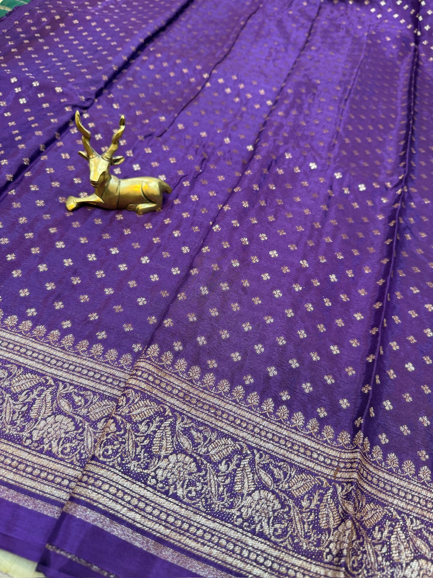 Banarasi Pure Crepe Saree | Line butta | Green and purple
