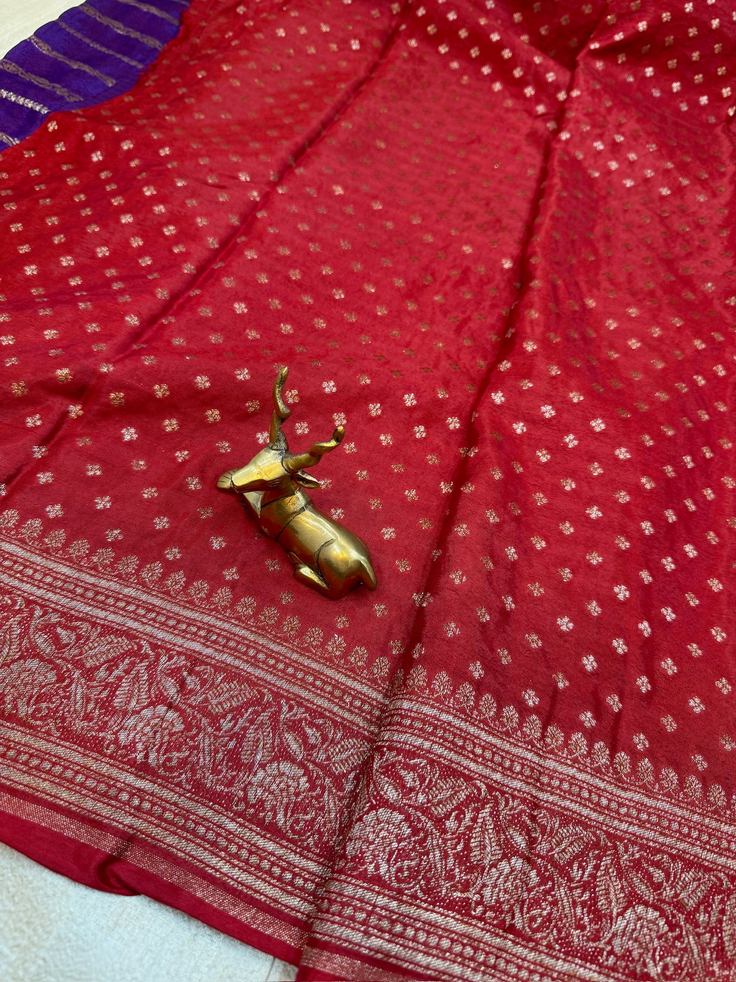 Banarasi Pure Crepe Saree | Line butta | Purple and red
