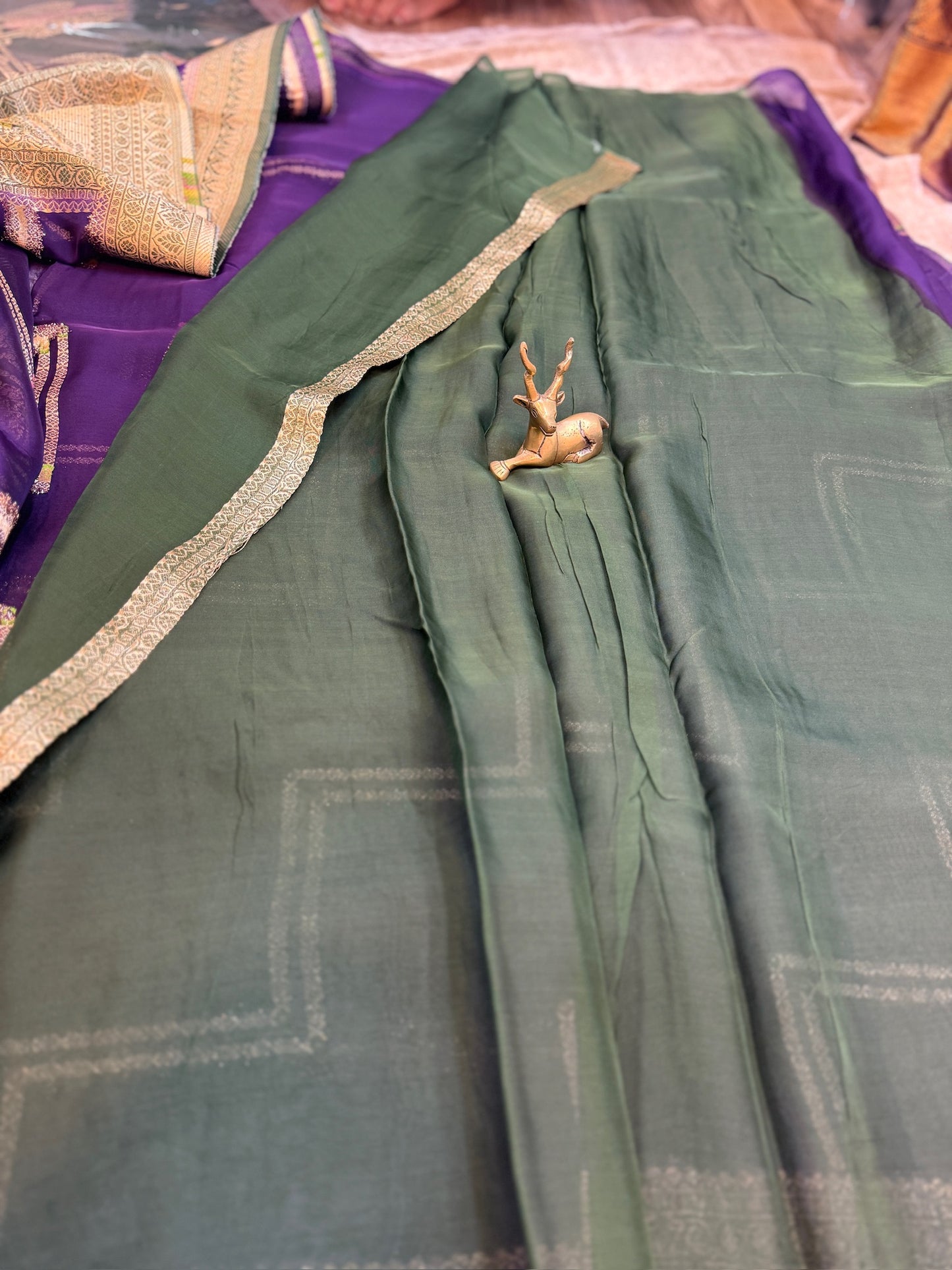 Kora Silk Saree Banarasi with Zig Zag lines| Purple