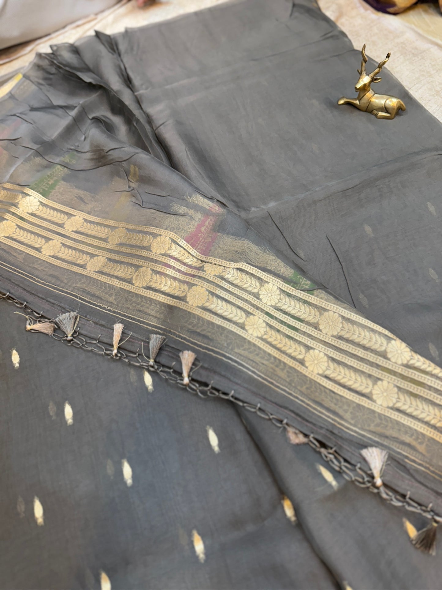 Kora Silk Saree Banarasi with Tree Butta | Grey