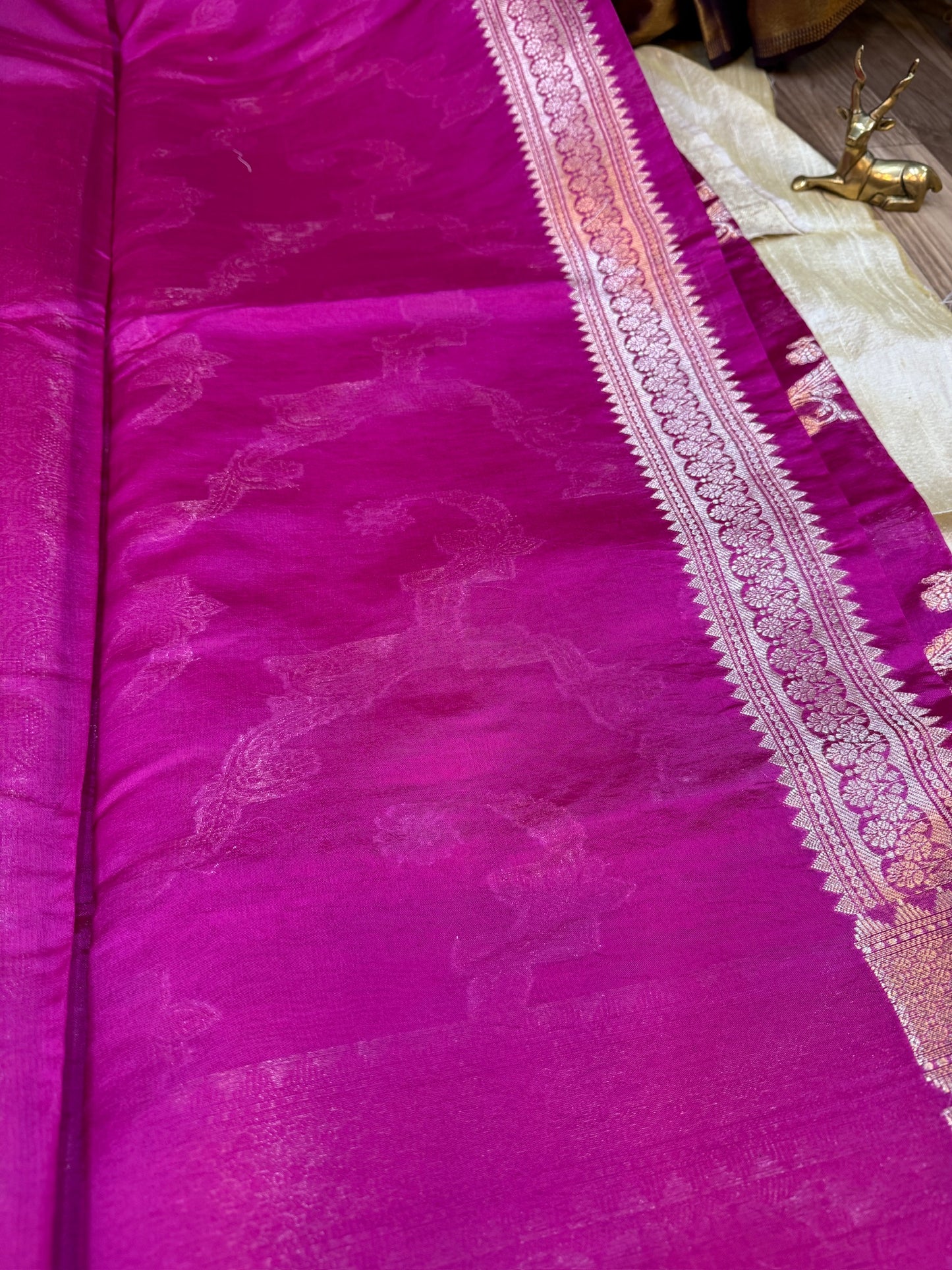 Banarasi Pure Raw Mango Katwar Silk Saree with flower design | Pink
