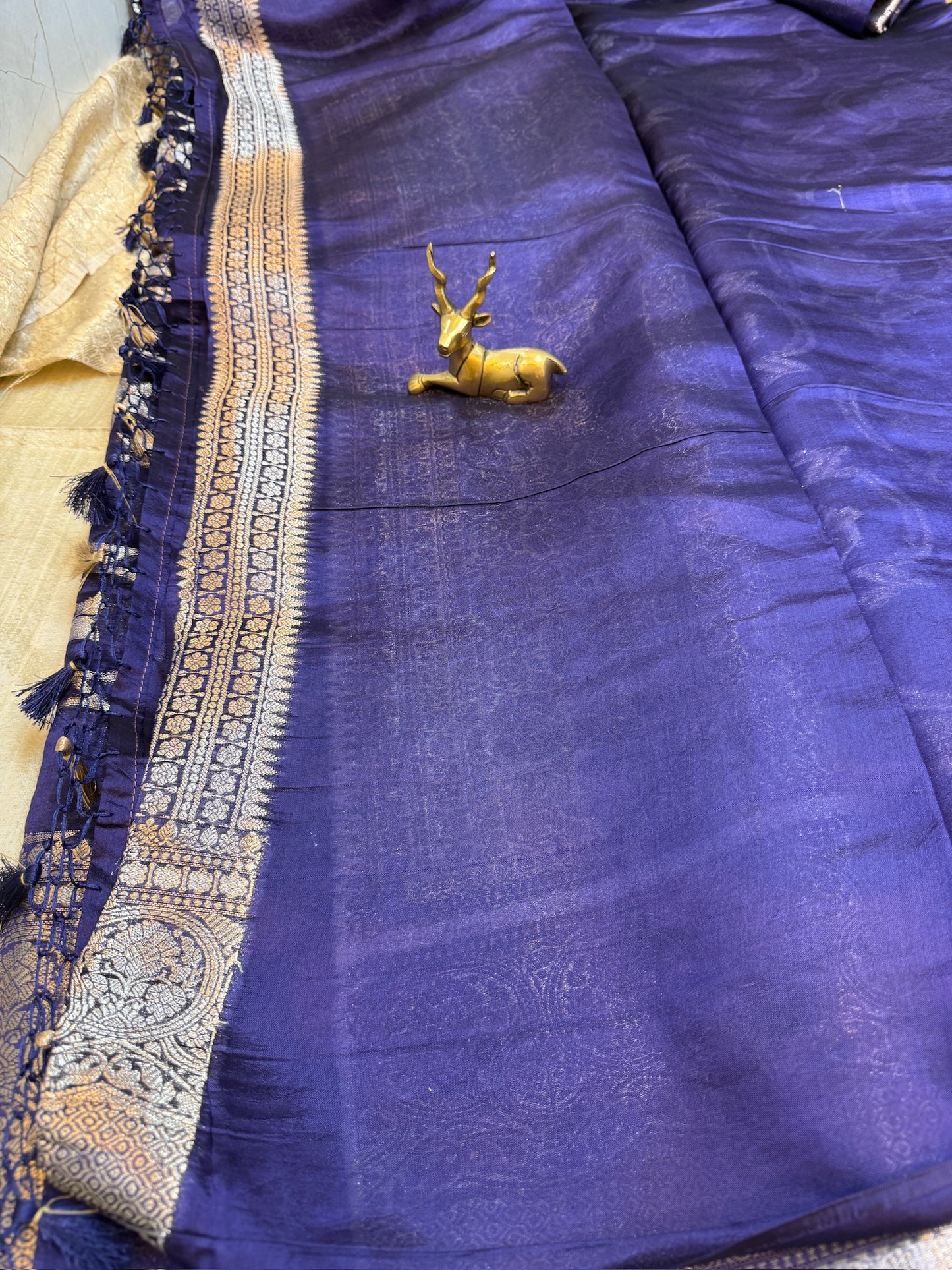 Banarasi Pure Raw Mango Katwar Silk Saree with floral design | Navy Blue