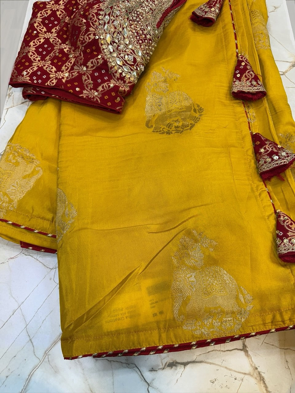 Dola silk Saree WITH BLOUSE- elephant butta