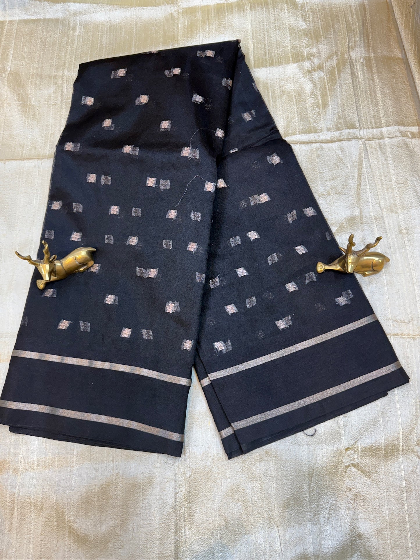 Semi Kora Silk Saree | Flower Butta | Black