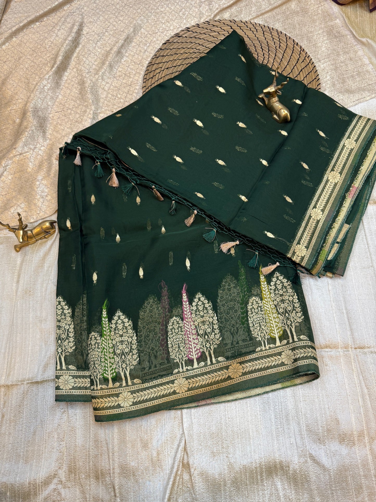 Kora Silk Saree Banarasi with Tree Butta | Green
